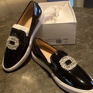 Donald Pliner Black Patent Leather Loafer w/jeweled embellishment Size 8